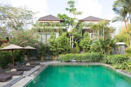 Umalas Resort | Relaxing Oceanfront Oasis at Aqua Octaviana Bali Villa