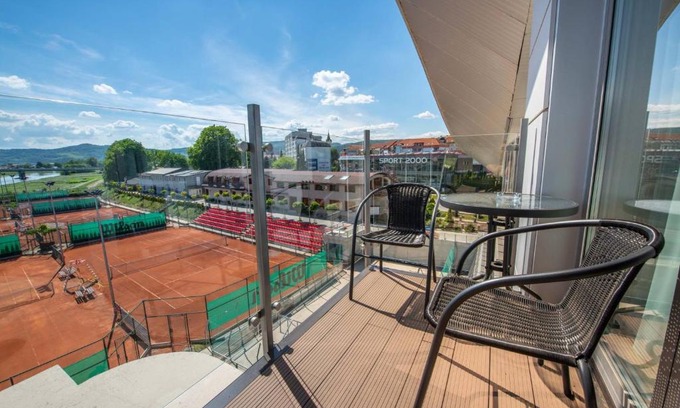 Puchov Hotel | Oceanfront Retreat at AQUA SPORT - Rated 8.5/10