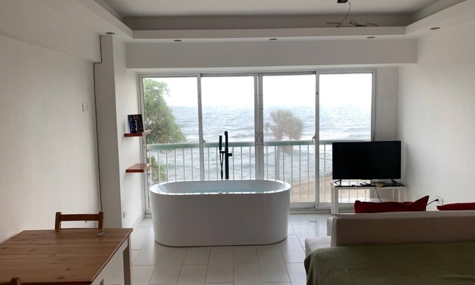 Ciudad Universitaria Apartment | Child-Friendly Aqua View 1 BR Apartment - Guest Rated 10/10