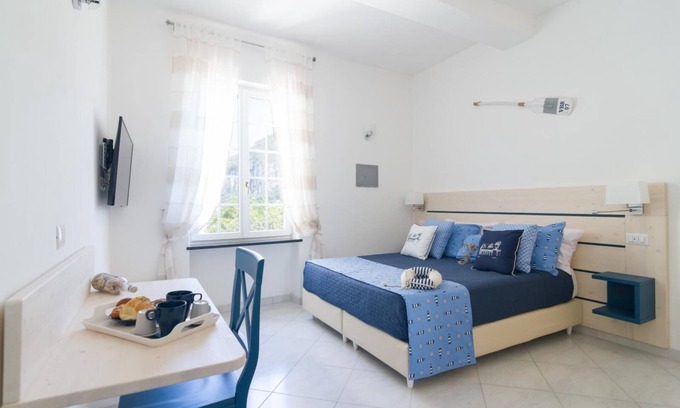 Marina Grande Apartment | Discover Aquamarine Capri Suites - Relax in the Blue Suite