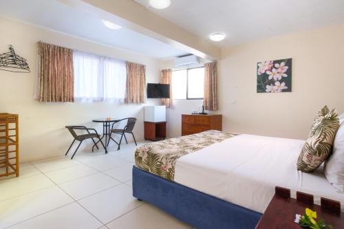 Wailoloa Hotel | Beachfront Escape at Aquarius On The Beach with Pool Access