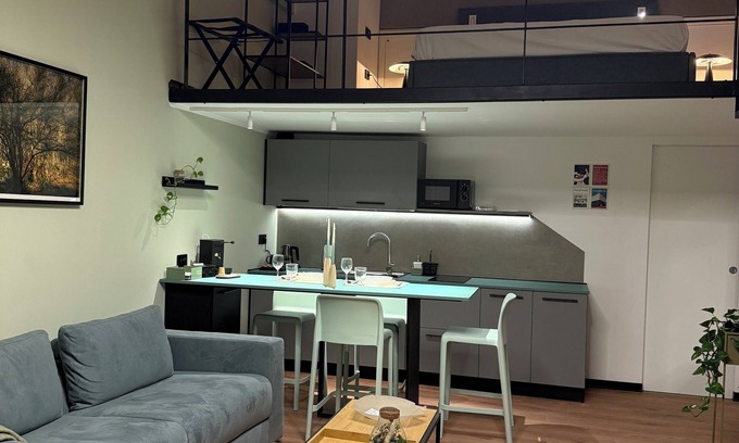 Chiaia Apartment | Aquaviva Suite Verde, very elegant and central 50 sqm apartment