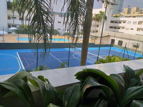 Jardim Vitoria Apartment | Prime Location in Guarujá - Steps from the Beach & Shopping