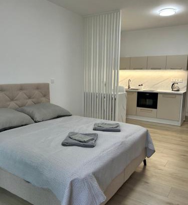 Sever Apartment | Family-Friendly AR QUEEN Island - Guest Rated 10/10!