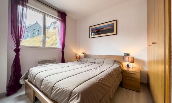 Pas de la Casa Apartment | Discover Araco Pedrous: Family-Friendly with Private Pool