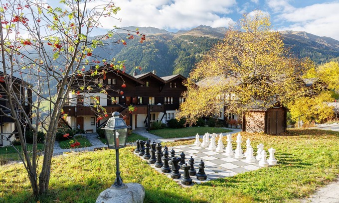 Ernen Apartment | Delightful Aragon P36 with Lake Views & Spa Experience