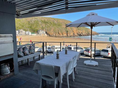 Herolds Bay Apartment | Oceanfront Escape at Arbeidsgenot, Unit 2 - Rated 8.9/10
