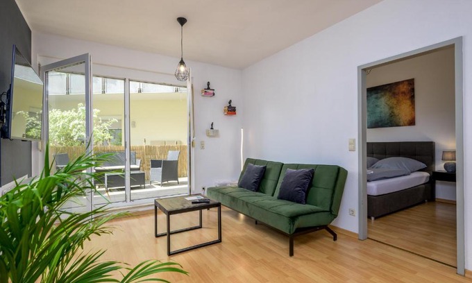 Suedvorstadt Apartment | Discover Comfort at Arbio I Local Apart in Sudvorstadt