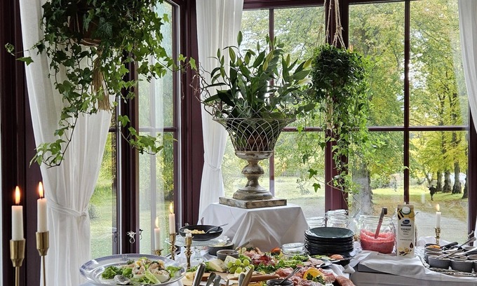 Musko House | Discover Arbottna Herrgård: Lake & Ocean Views Await