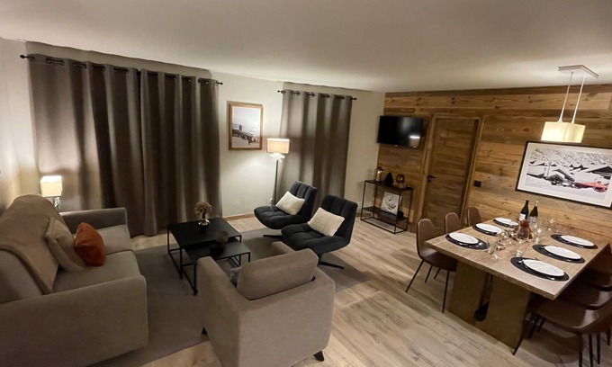 Arc-1950 Apartment | Arc 1950: Ski-In/Ski-Out Apartment with Spa & Pool