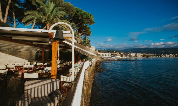 Diano Marina Hotel | Experience Comfort at Arc en Ciel Hotel - 4 Star Retreat