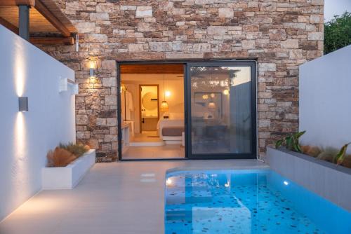 Ios Apartment | ARC Suites: Oceanfront Retreat with Perfect 10 Reviews