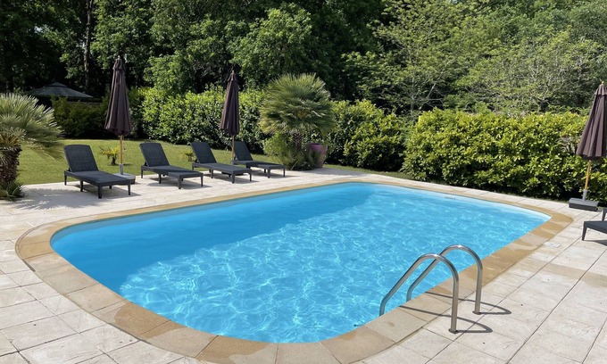 Audenge House | Charming House Bassin d'Arcachon with Private Heated Pool