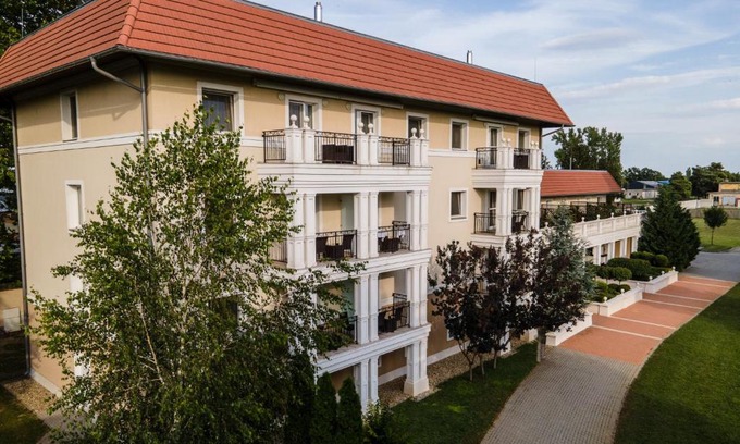 Bekescsaba Hotel | Discover Arcanum Hotel: Oceanfront Bliss with Spa & More