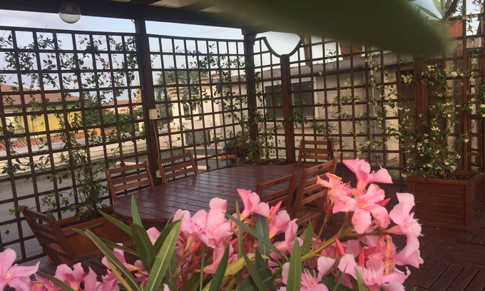 Arcella Apartment | ARCELLA FLAT: Ocean View Terrace and Top-Rated Comfort