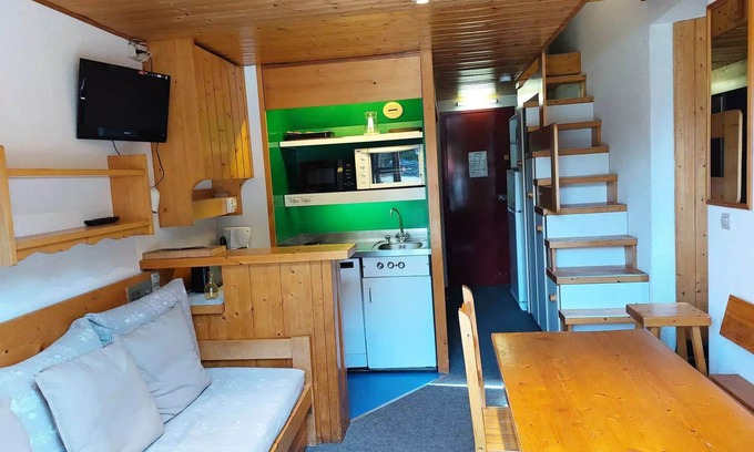 Arc-1800 Apartment | Comfortable Archeboc Residence - Ideal for Families and Pets