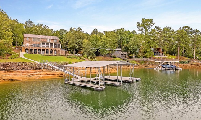 Crane Hill House | Experience Arches: Artisan Lakefront Home with Covered Slips