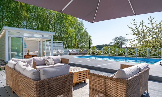 Resaro Villa | Discover Archipelago Villa: Oceanfront Bliss Awaits You