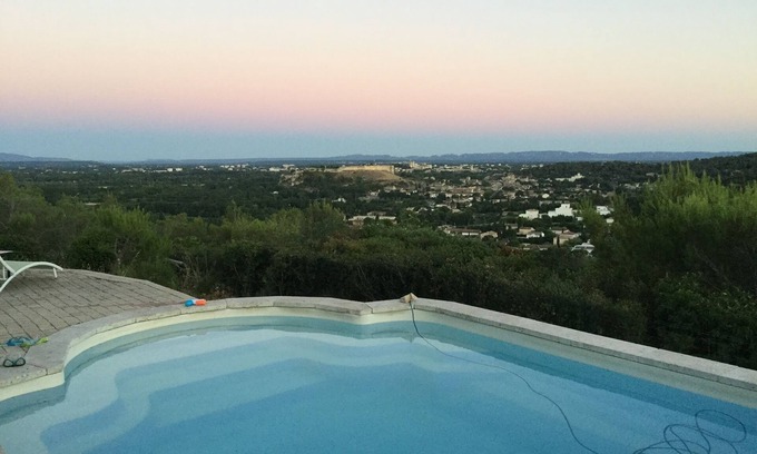 Villeneuve-les-Avignon Villa | Architect-Designed Villa with Gorgeous Avignon Views