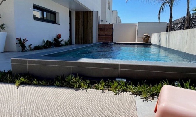 Palavas-les-Flots Villa | Exceptional Architect's Villa with Pool near Sea and Ponds