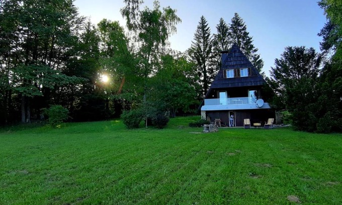 Seliste Ski Chalet | Experience the Architect's Home Plitvice – 10/10 Rated Stay
