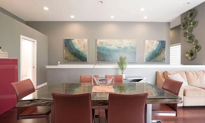 La Jolla Farms Apartment | Oceanview Architectural Gem with Spa & Golf in La Jolla