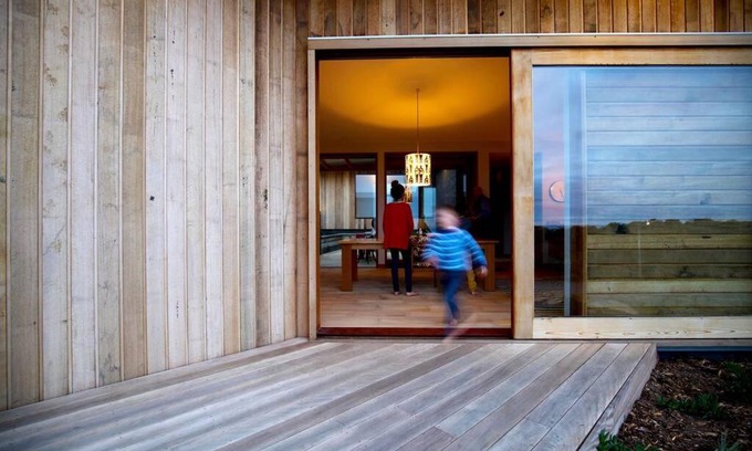 Greens Beach House | Ocean View Architectural Haven for Family Getaways