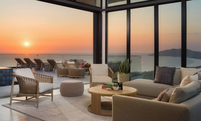 Tamarindo House | Architectural Marvel Overlooking Tamarindo Bay