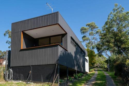 Faulconbridge House | Nature Lovers Delight: Architecturally Designed Retreat