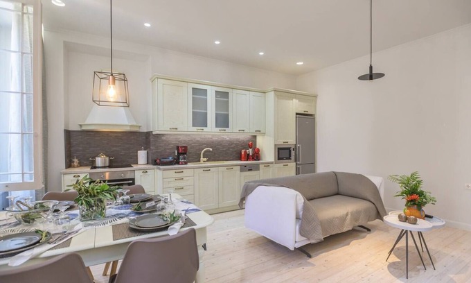 Molos Apartment | Relax at Archontiko Contessina Angelika with Family-Friendly Amenities