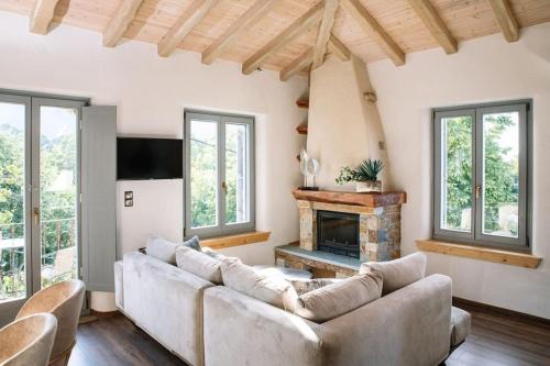 Mouresi Apartment | Discover Archontiko Epirus 2: Perfect for Families