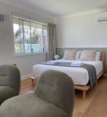 Burrill Lake Hotel | Oceanfront Escape at The Edgewater in Burrill Beach