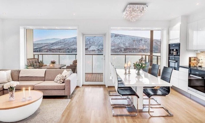 Tromso Apartment | Discover the Arctic Panoramic Oasis with Family-Friendly Amenities