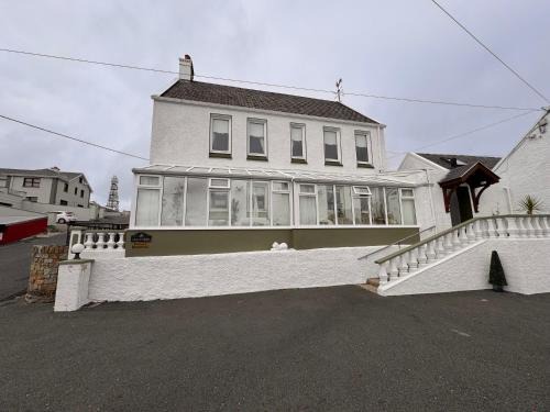 Dungloe Apartment | Discover Ard Cashel: Pet-Friendly Oceanfront Retreat