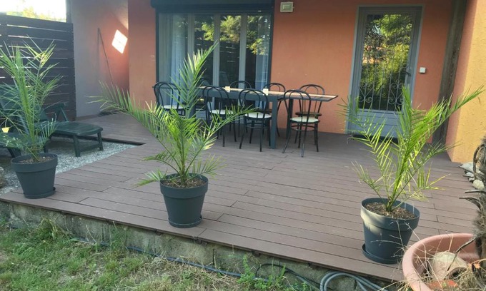 Ruoms House | Comfortable Ardeche Gite with WiFi, Terrace & Parking