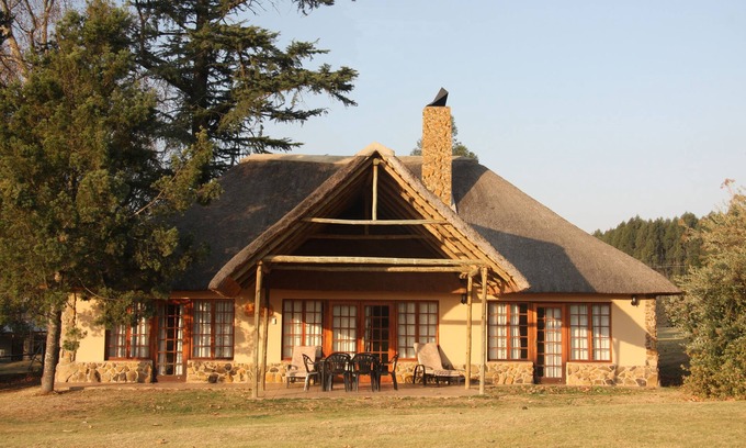 Ardmore House | Discover Ardmore Guest Farm: Family-Friendly with Pool