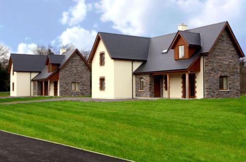 Ardnatrush House | Discover Ardnagashel Woods: 4-Star Pet-Friendly Retreat
