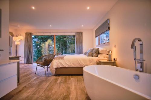 Benderloch House | Discover Ardtorna: 5-Star Hospitality with Accessibility