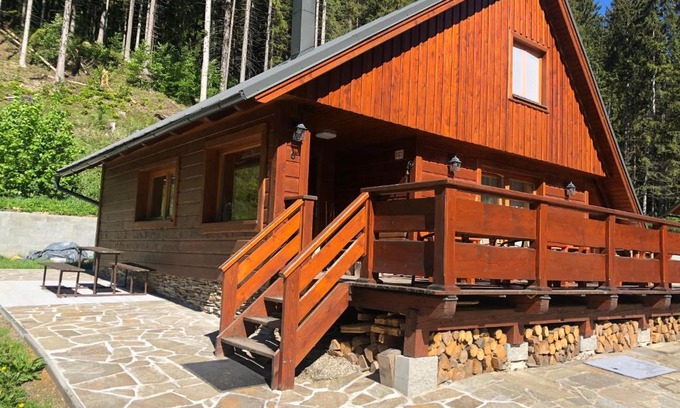 Velke Karlovice Cabin | Discover Areál Lesková: Pool, Spa & Family-Friendly Retreat