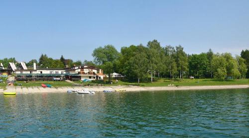 Sobesovice House | Relax at Areál Přístav: Oceanfront Bliss Awaits You