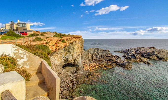 Cabo de Palos House | Dream Family Getaway by the Sea with Oceanfront Amenities