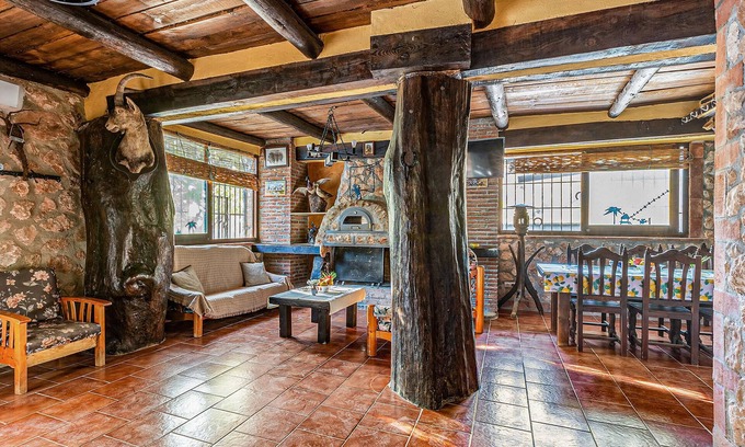 Moclin House | Are you looking for a good vacation home away from the stress of everyday life? Then this house with