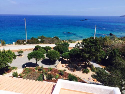 Es Figueral Beach Apartment | Experience Arenal d'Or: Oceanfront Bliss & Spa Retreat