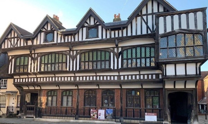 Southampton City Centre Apartment | Discover Ares Apartment - Your Family-Friendly Retreat