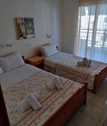 Olymbiaki Akti Apartment | Budget-Friendly Ares Hotel: Ideal for Family Stays