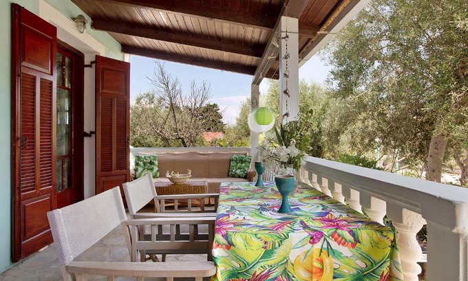 Vasilikos Apartment | Discover Areti Orfeas Apartment 3 - Family & Pet Friendly
