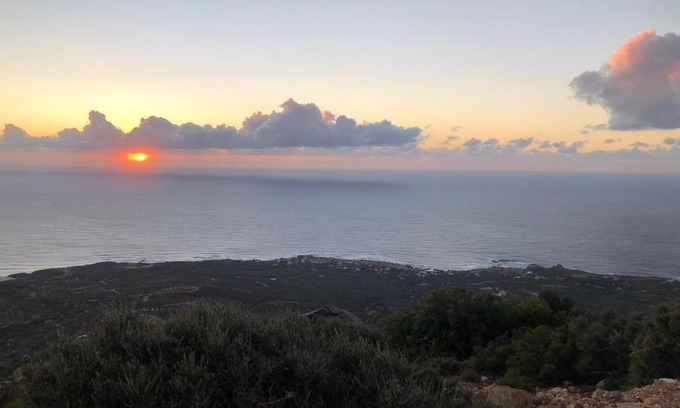 Amigdalokefali Apartment | Beautiful ARETI Sea View Mountain Cottage with Oceanfront Access