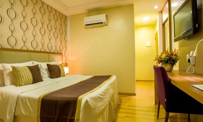 Flamengo Hotel | Comfortable Argentina Hotel with Breakfast & Family Amenities