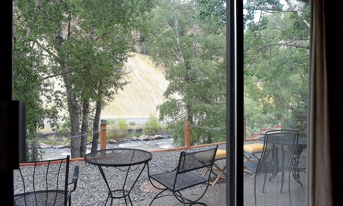 Idaho Springs Hotel | Book Your Stay at Argo Inn and Suites: Family-Friendly Comfort