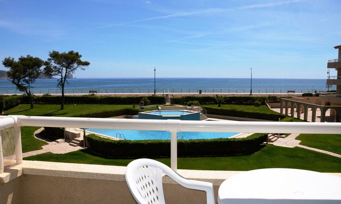Els Griells Apartment | Discover ARGONAVIS 206: Ocean View & Pet Friendly Retreat